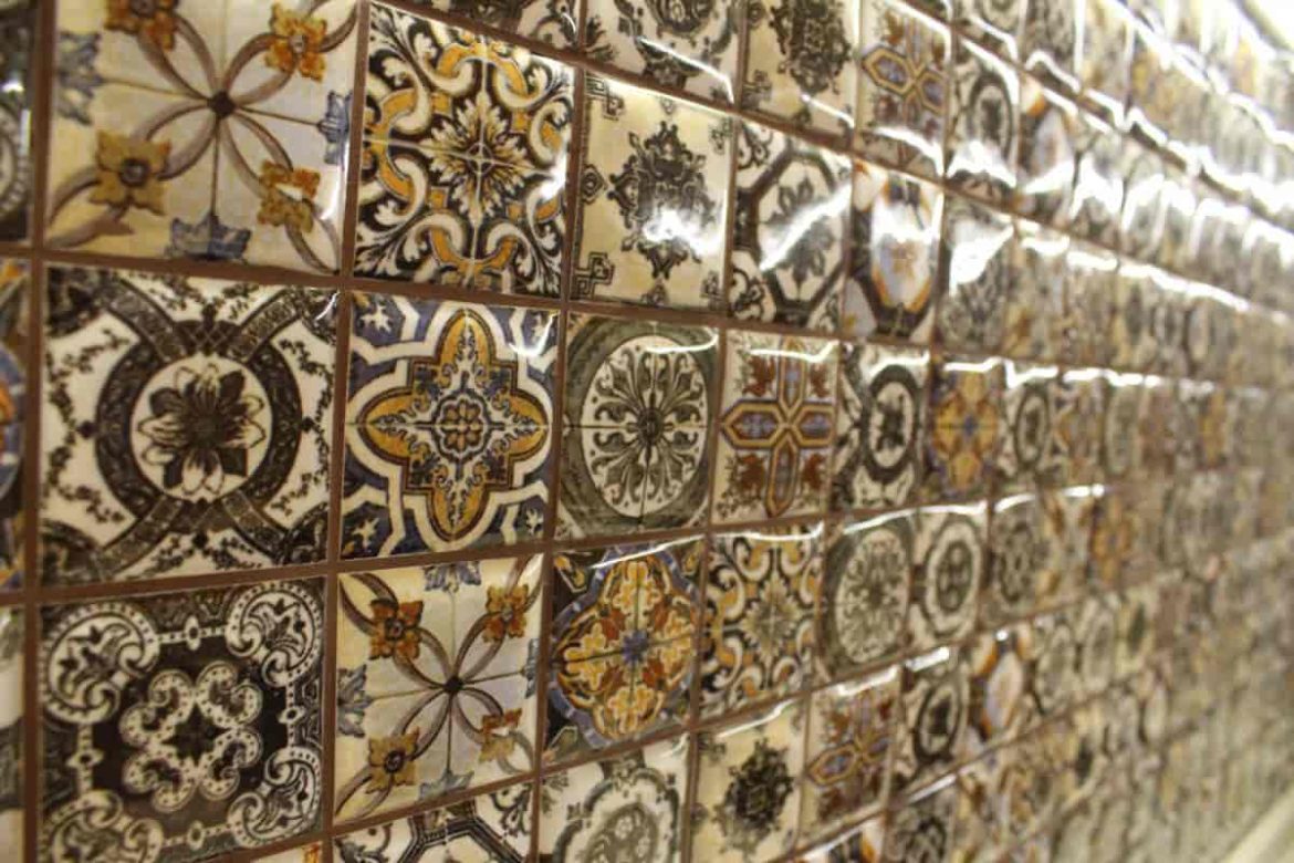 Spain ceramic tiles design catalogue to choose among the best