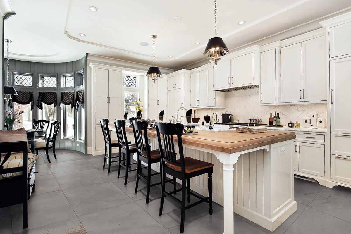  kitchen island tile designs with same countertop color 